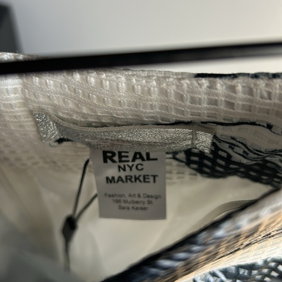 REAL NYC MARKET Women's Black & White Floral Print Tie Waist Maxi Skirt Size S - Picture 3 of 8